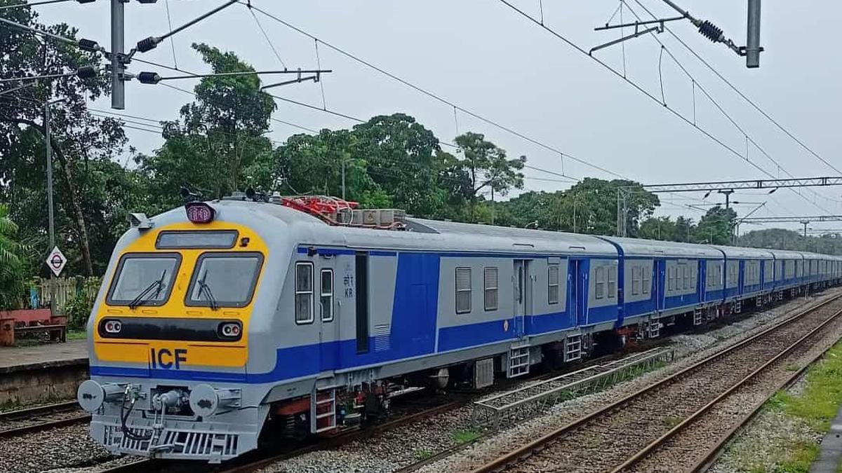 பராமரிப்பு பணிகள் காரணமாக திருச்சி – காரைக்கால் ரயில் பகுதியாக ரத்து…!  தஞ்சை வரை மட்டும் இயக்கம்